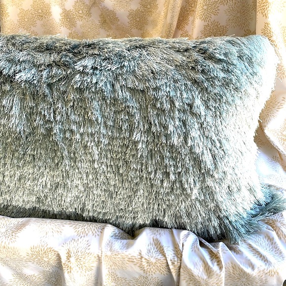 COPY - Shag Modish Metallic Feather Down Decor Pillow - Picture 4 of 10